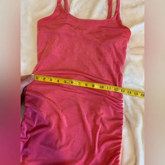 Pink sparkly body-con ruched dress with diamond hearts - Picture 6 of 8